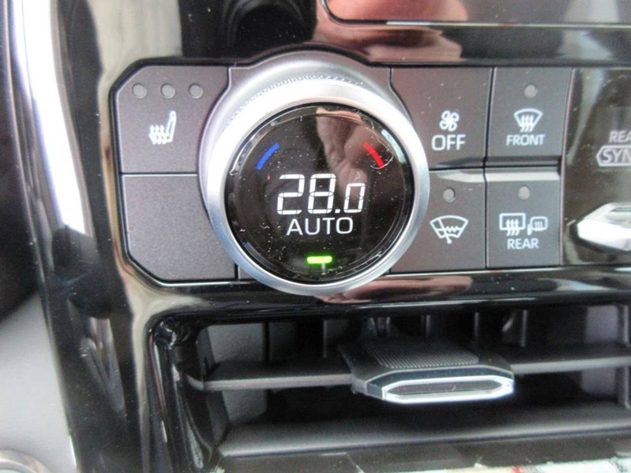 2023 Toyota Highlander XLE AWD Photo