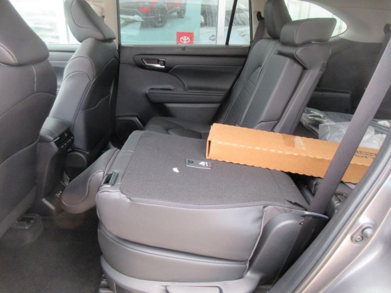 2023 Toyota Highlander XLE AWD Photo