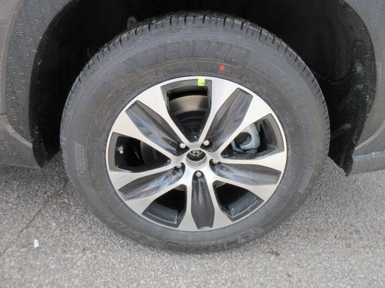 2023 Toyota Highlander XLE AWD Photo