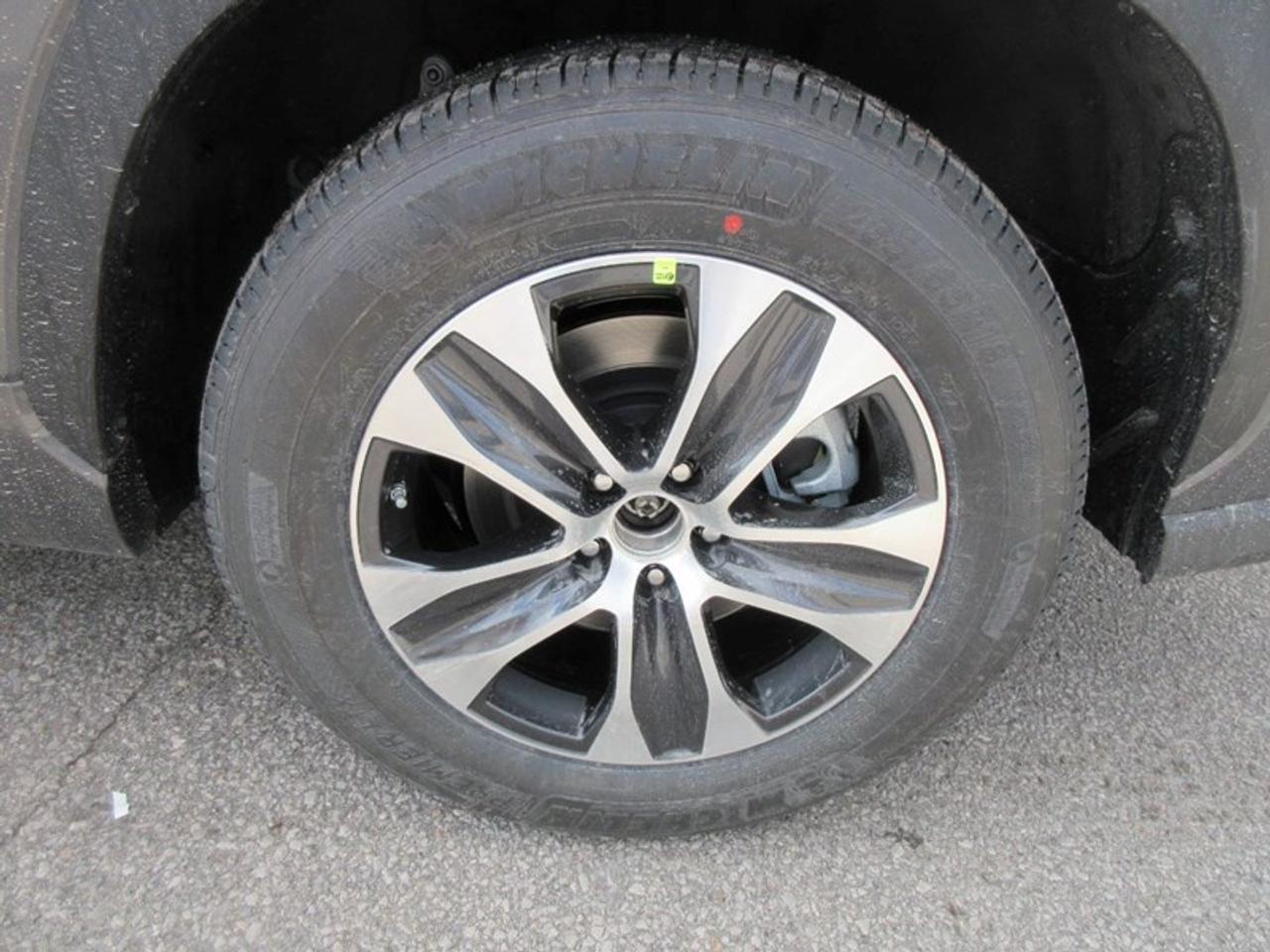 2023 Toyota Highlander XLE AWD Photo