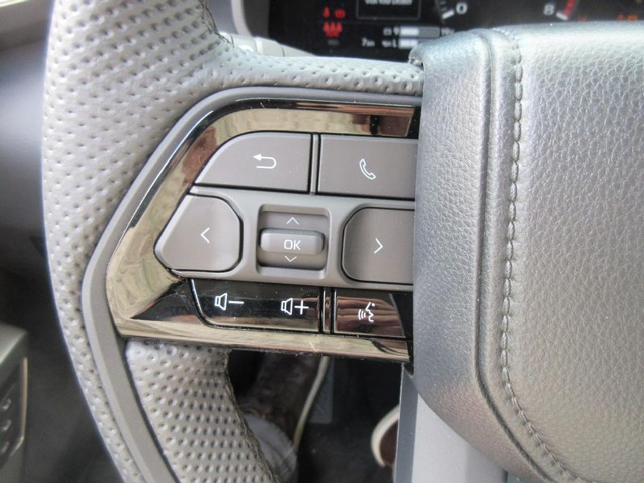 2024 Toyota Tundra Limited CREW MAX Photo