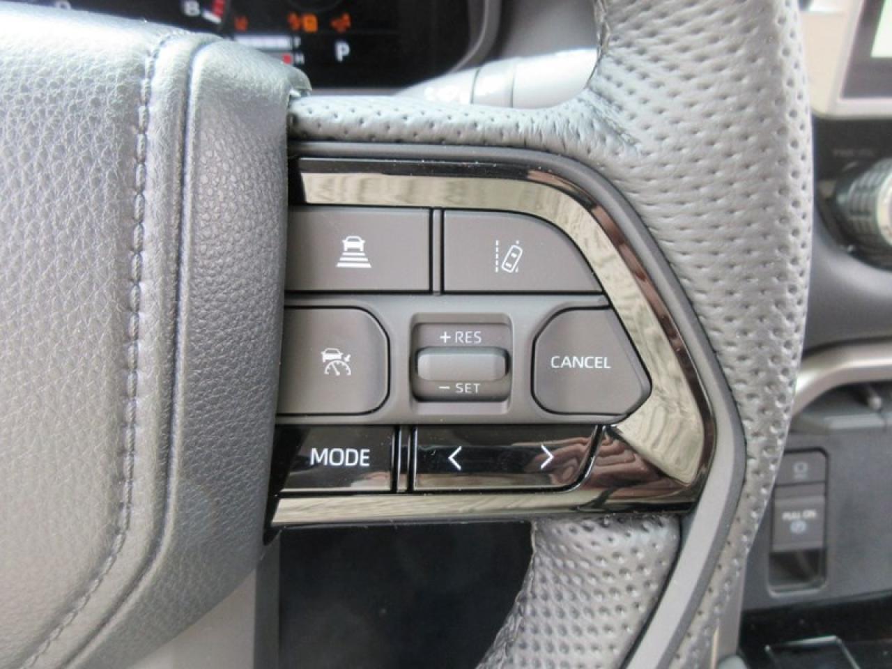 2024 Toyota Tundra Limited CREW MAX Photo