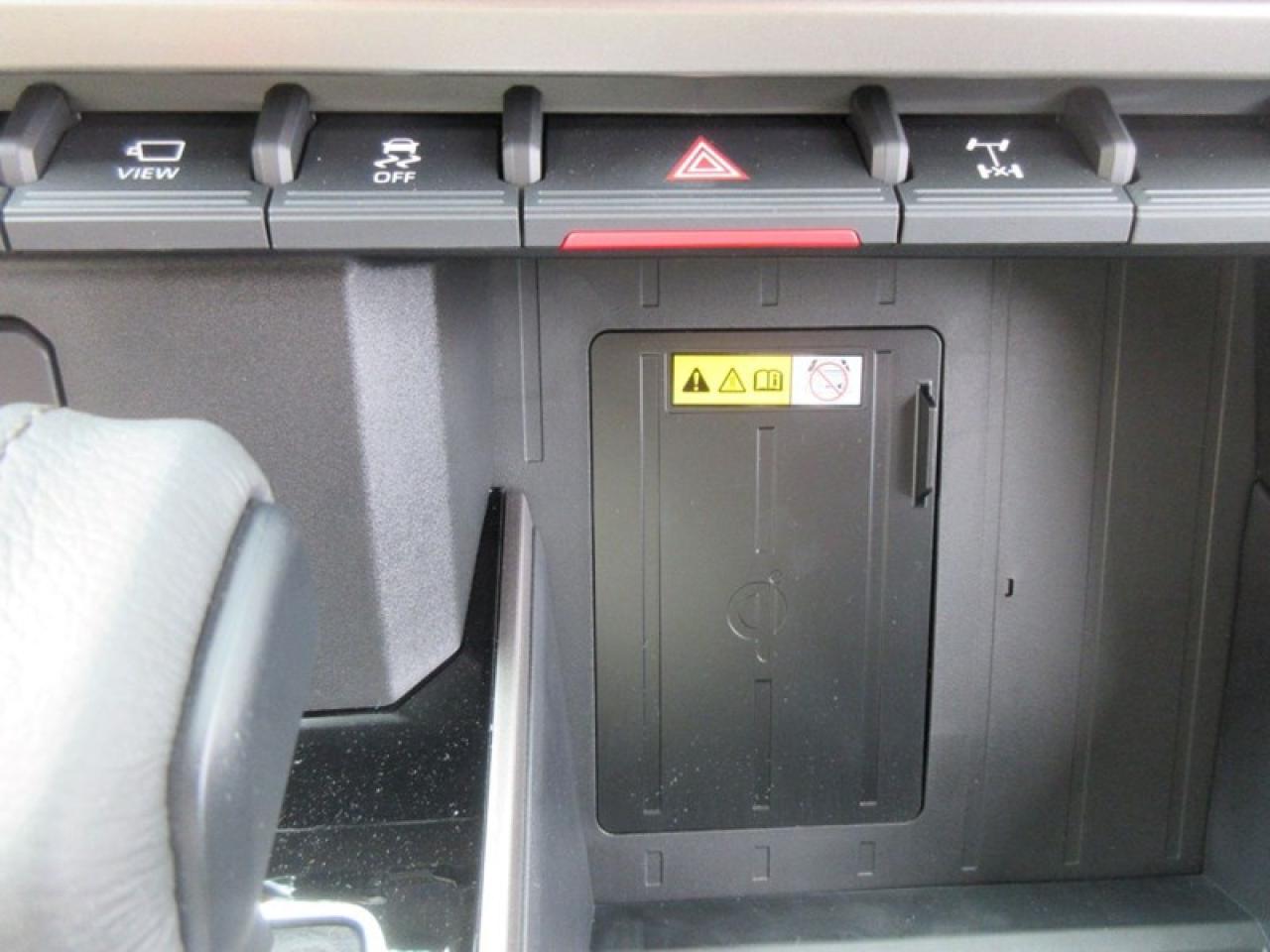 2024 Toyota Tundra Limited CREW MAX Photo