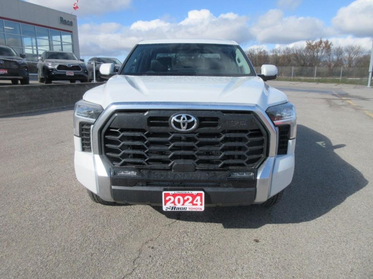 2024 Toyota Tundra Limited CREW MAX Photo