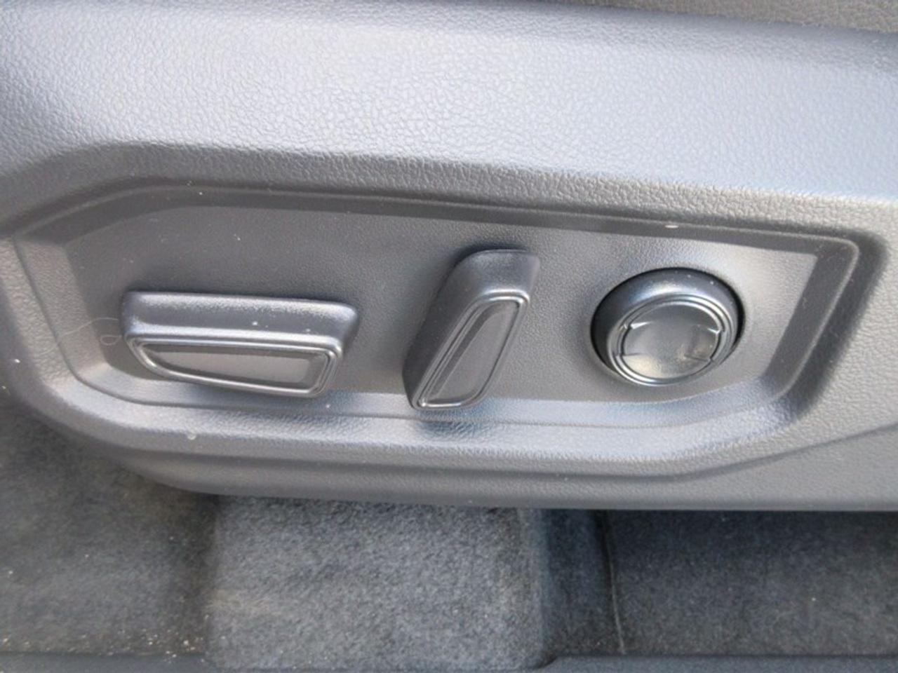 2024 Toyota Tundra Limited CREW MAX Photo