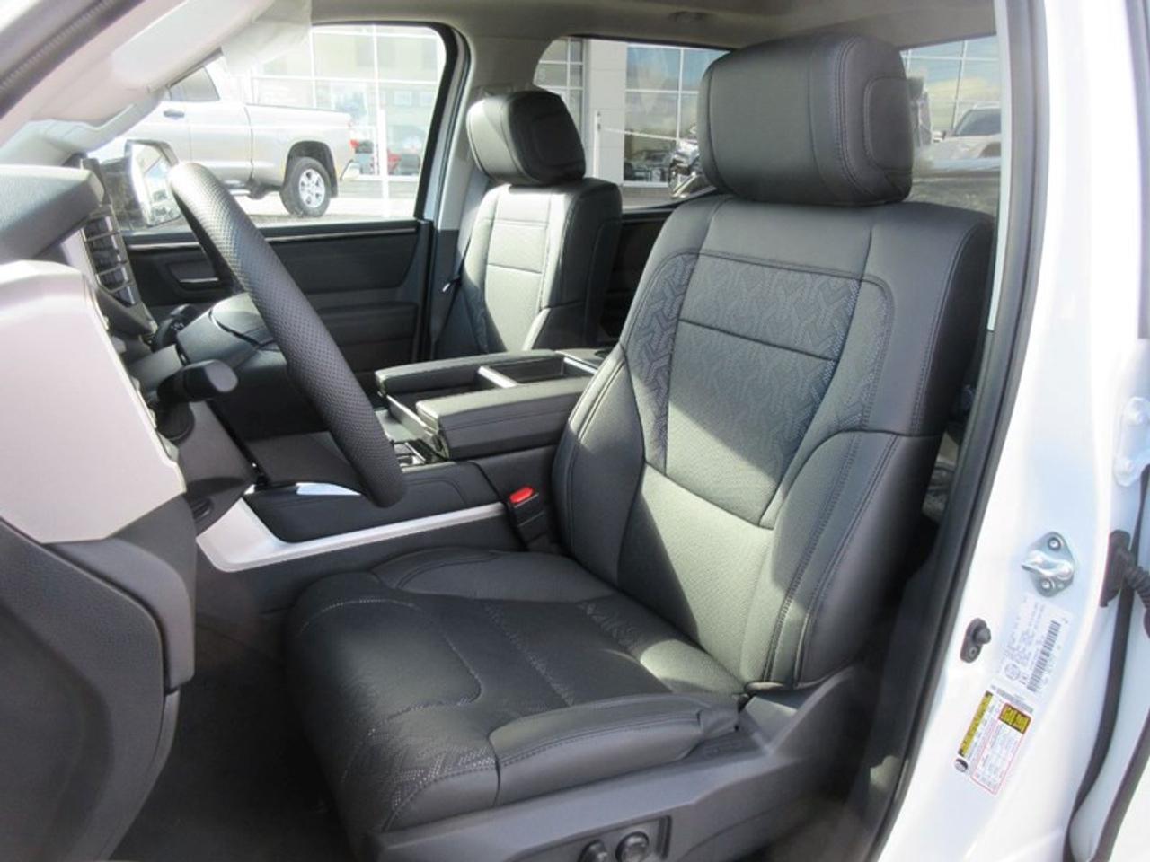 2024 Toyota Tundra Limited CREW MAX Photo