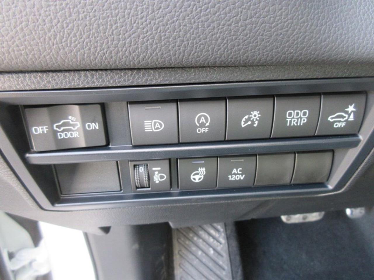 2024 Toyota Tundra Limited CREW MAX Photo