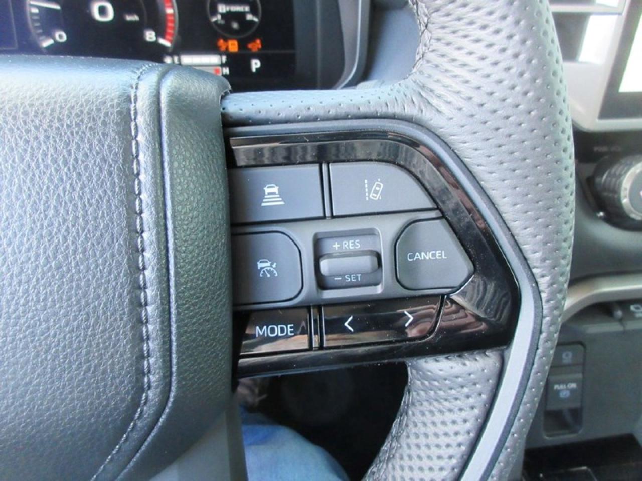 2024 Toyota Tundra Limited CREW MAX Photo