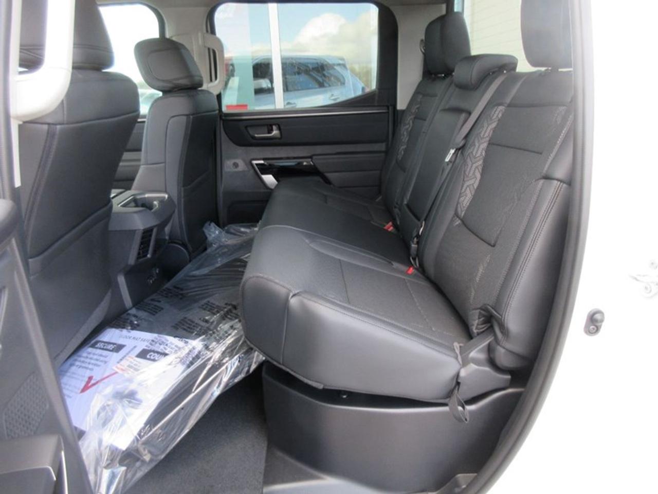 2024 Toyota Tundra Limited CREW MAX Photo