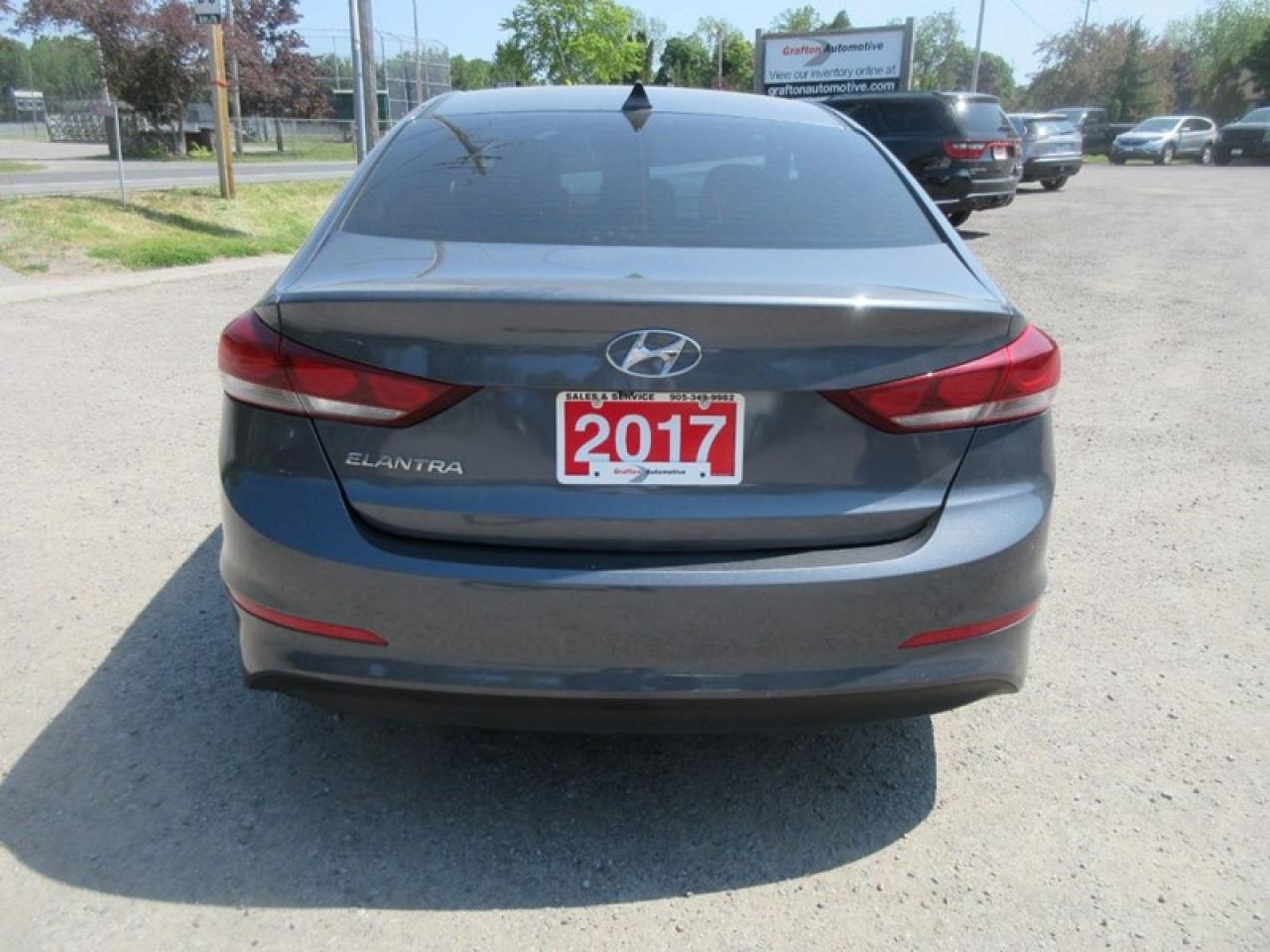 2017 Hyundai Elantra GLS Photo