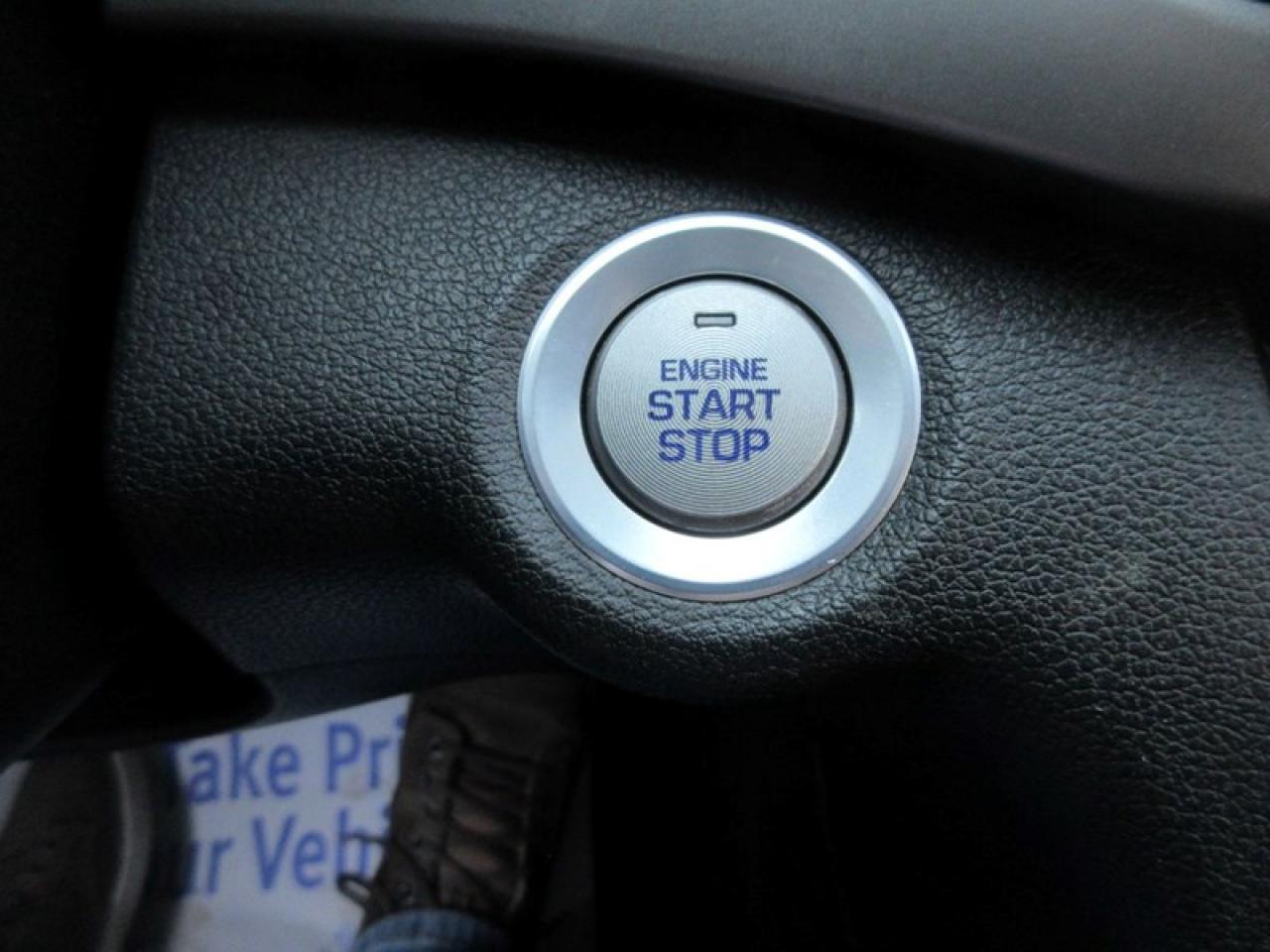 2017 Hyundai Elantra GLS Photo