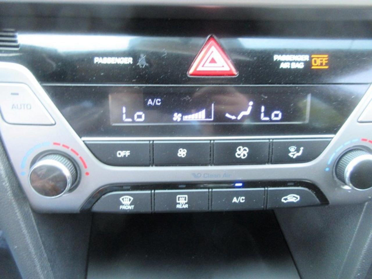 2017 Hyundai Elantra GLS Photo