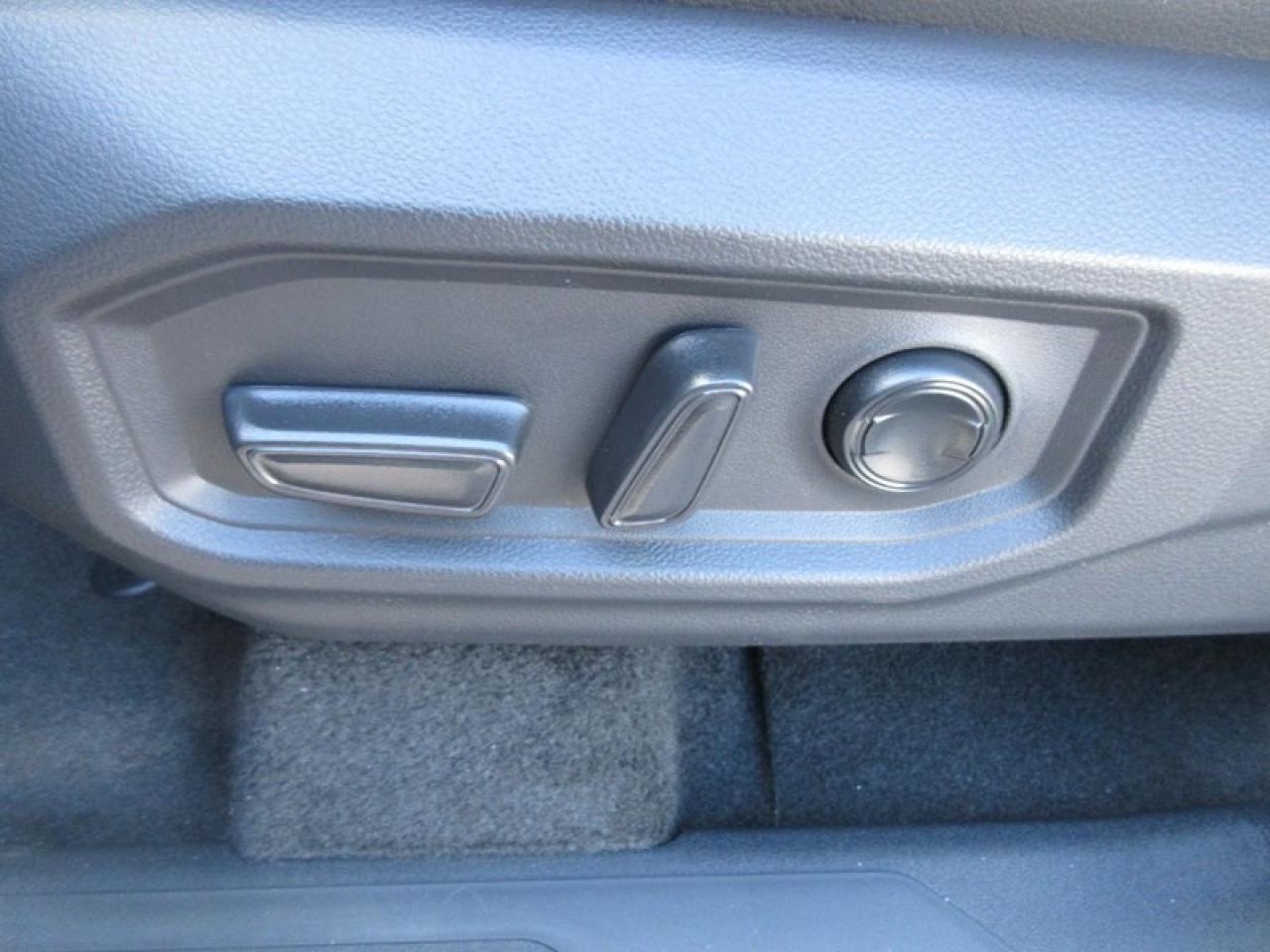 2024 Toyota Tundra Limited CREW MAX Photo