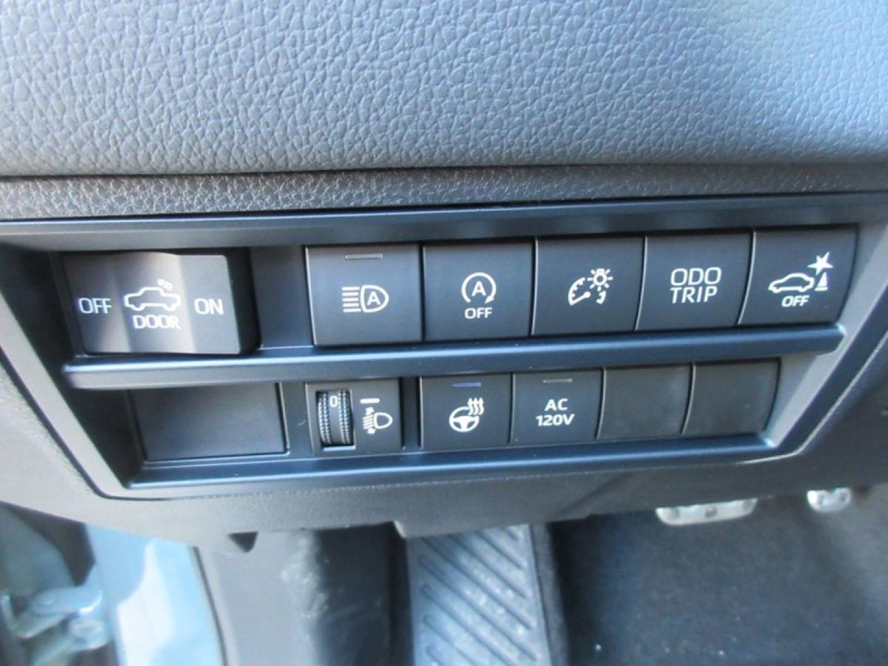 2024 Toyota Tundra Limited CREW MAX Photo