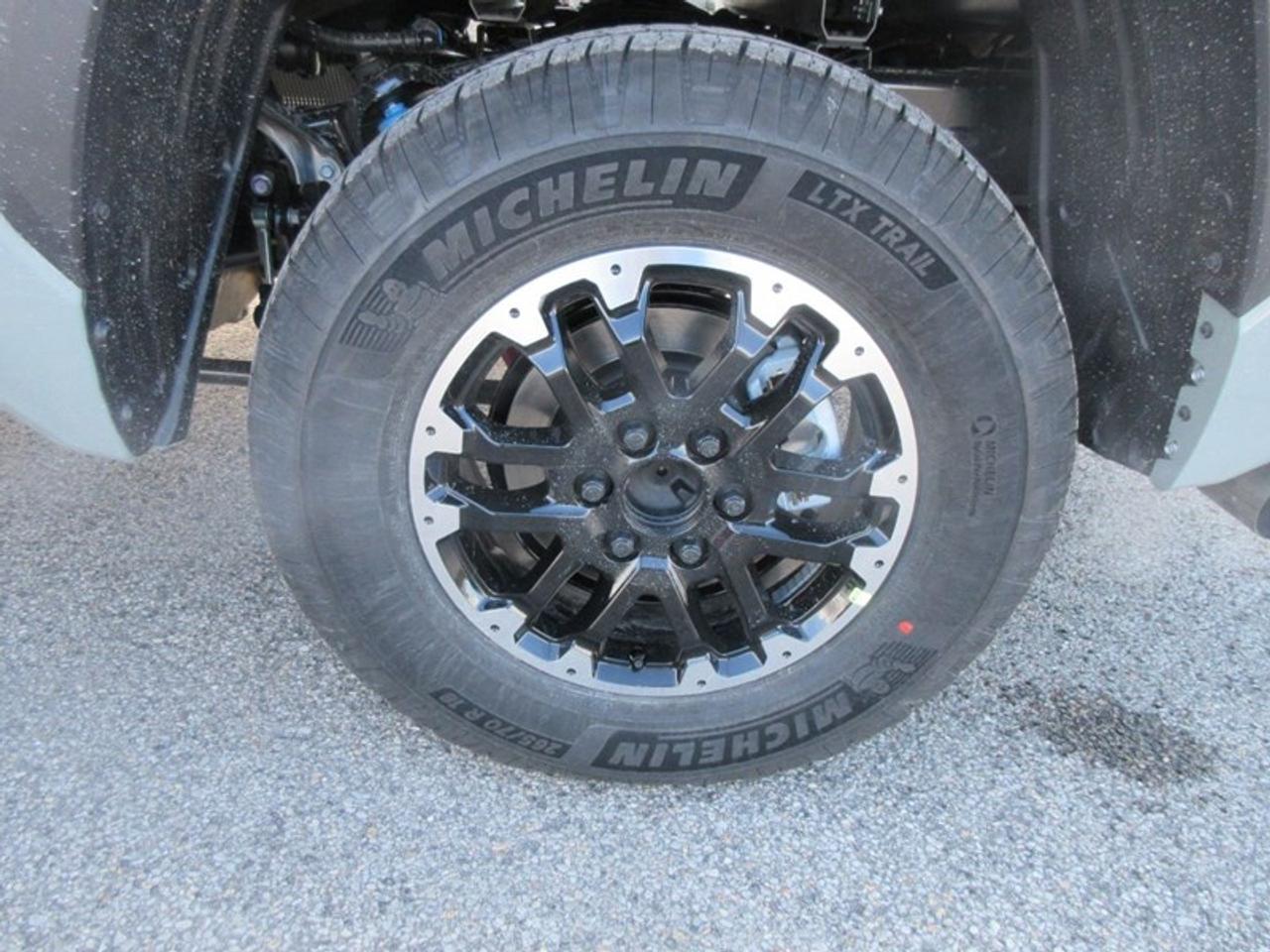 2024 Toyota Tundra Limited CREW MAX Photo