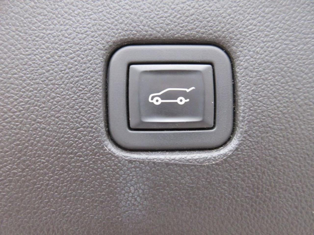 2020 Chevrolet Blazer RS Photo