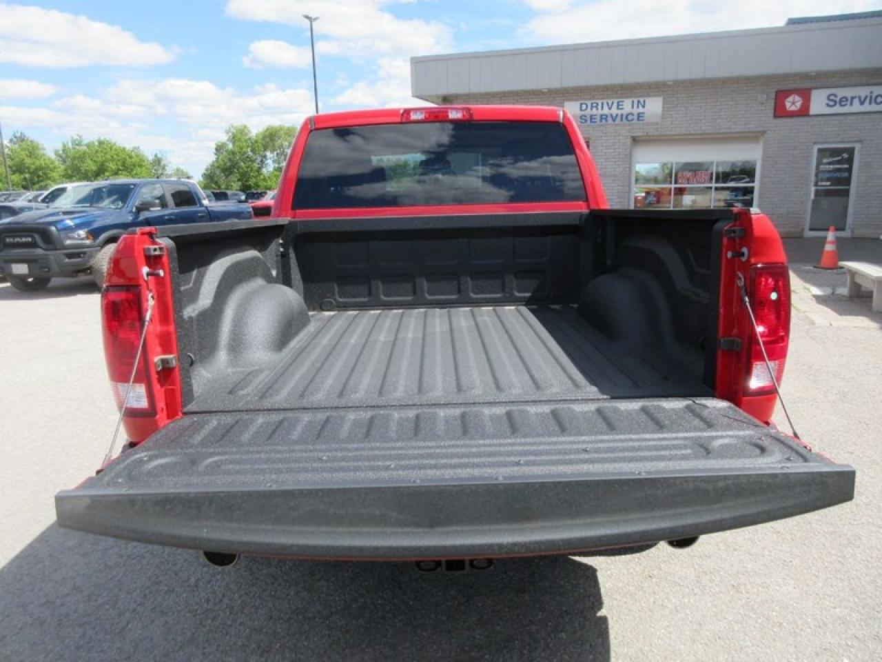 2022 RAM 1500 Classic NIGHT EDITION CREW CAB Photo