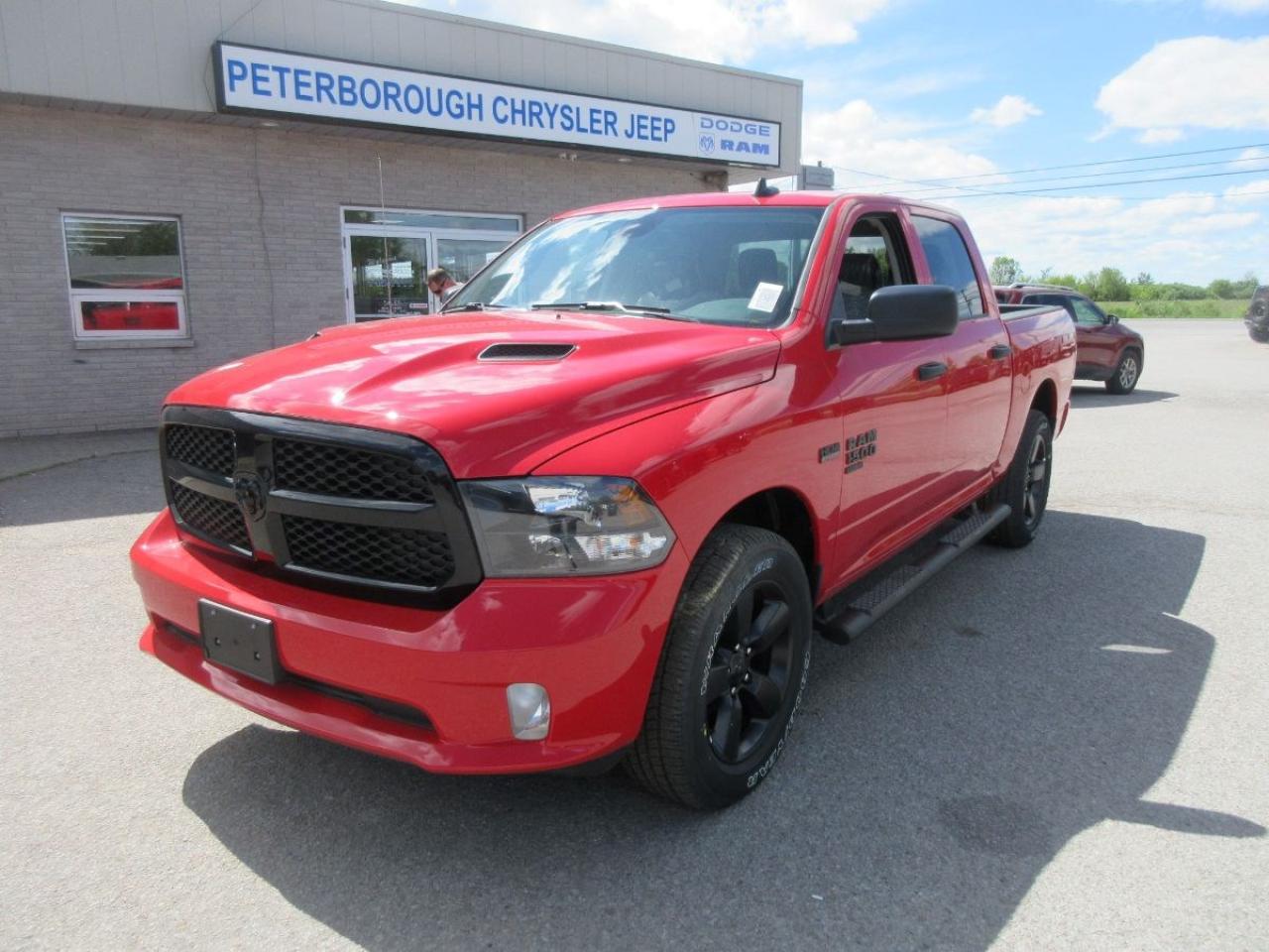 2022 RAM 1500 Classic NIGHT EDITION CREW CAB Photo0