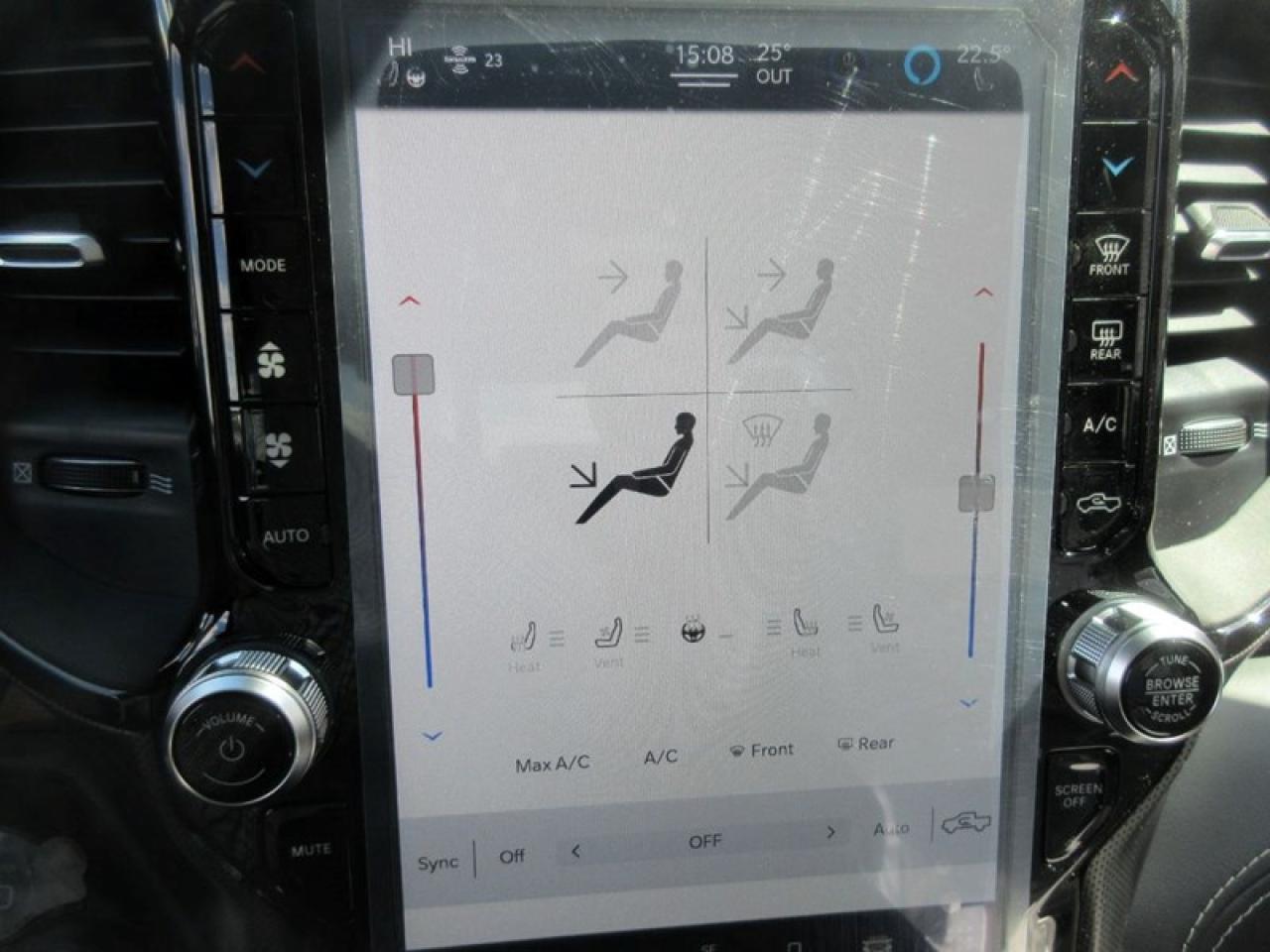 2022 RAM 1500 Limited Crew Cab Photo