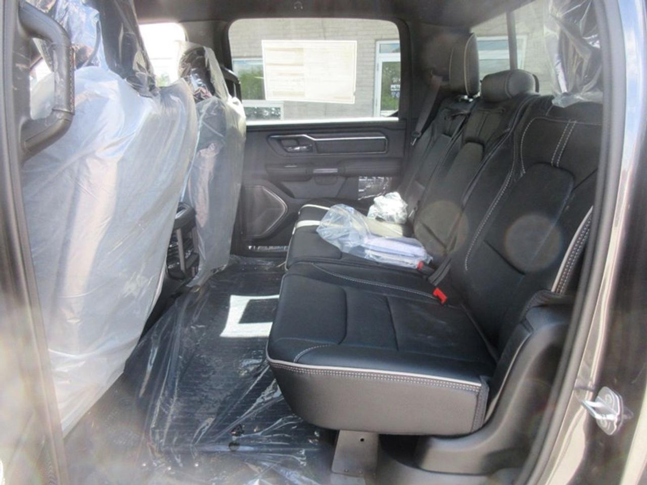 2022 RAM 1500 Limited Crew Cab Photo
