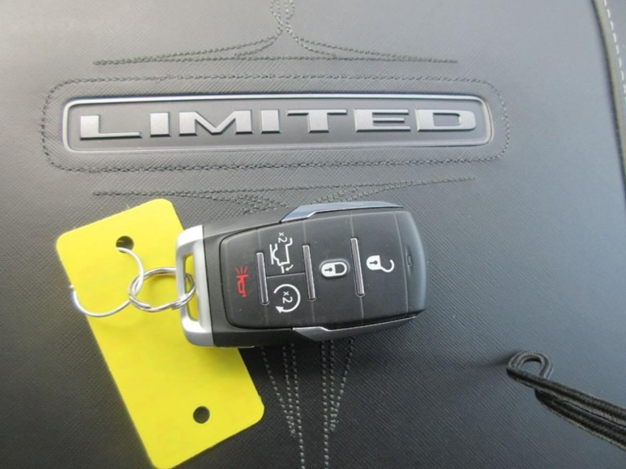 2022 RAM 1500 Limited Crew Cab Photo