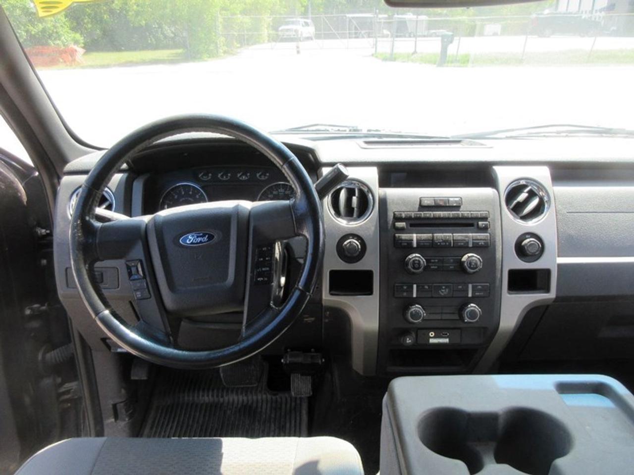 2011 Ford F-150 XLT XTR Photo