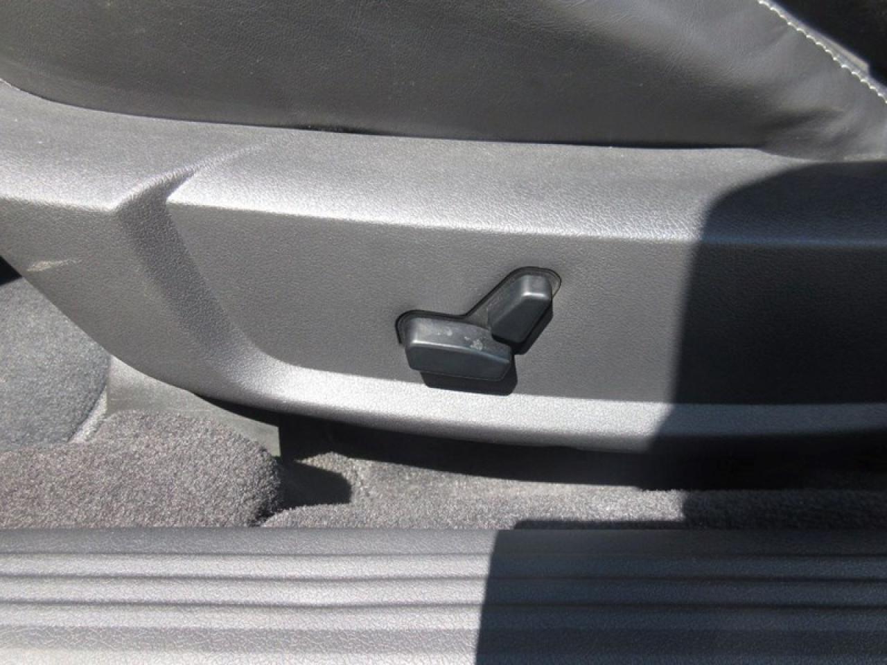 2010 Dodge Challenger SRT8 Photo