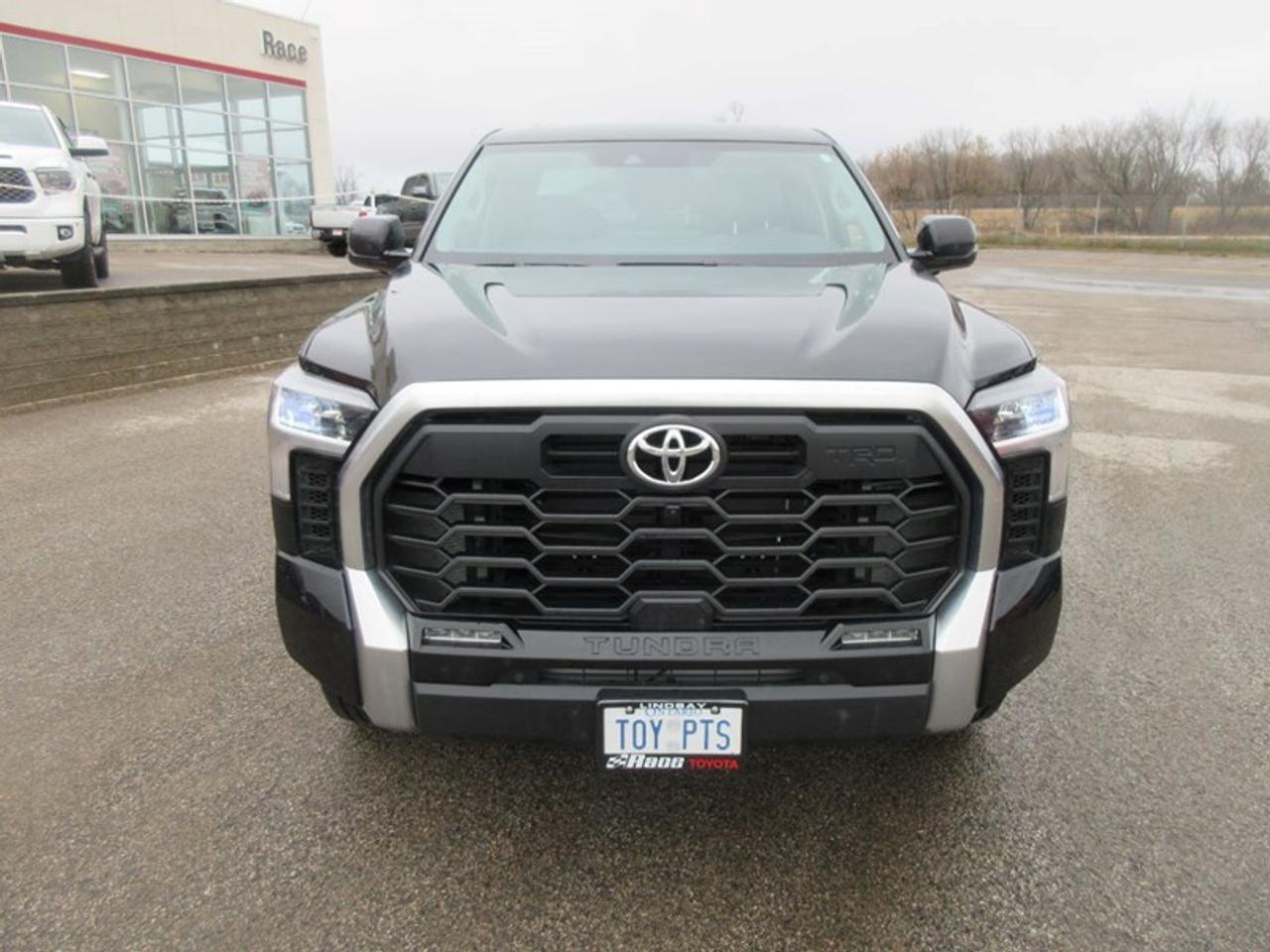 2023 Toyota Tundra Limited CREW MAX Photo