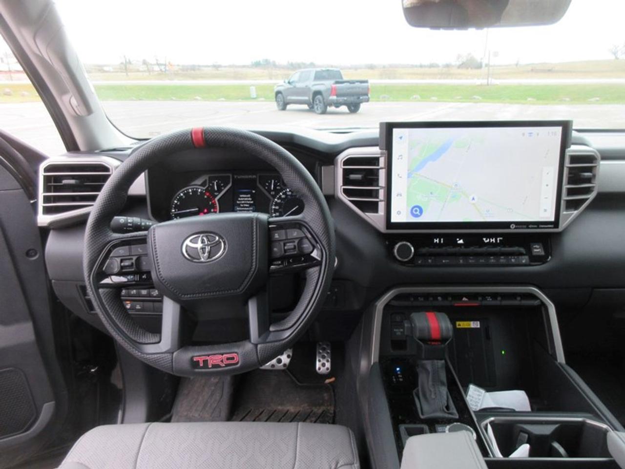 2023 Toyota Tundra Limited CREW MAX Photo