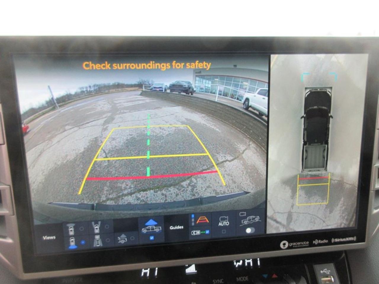 2023 Toyota Tundra Limited CREW MAX Photo