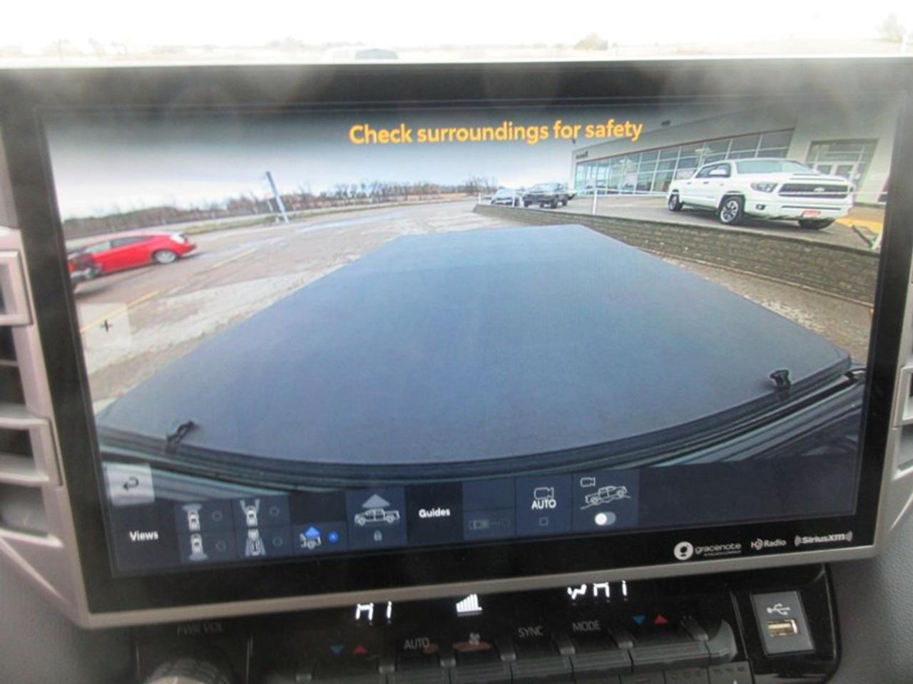 2023 Toyota Tundra Limited CREW MAX Photo