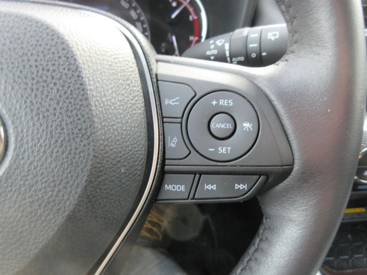 2021 Toyota RAV4 LIMITED AWD Photo