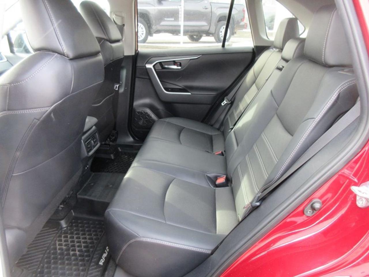 2021 Toyota RAV4 LIMITED AWD Photo