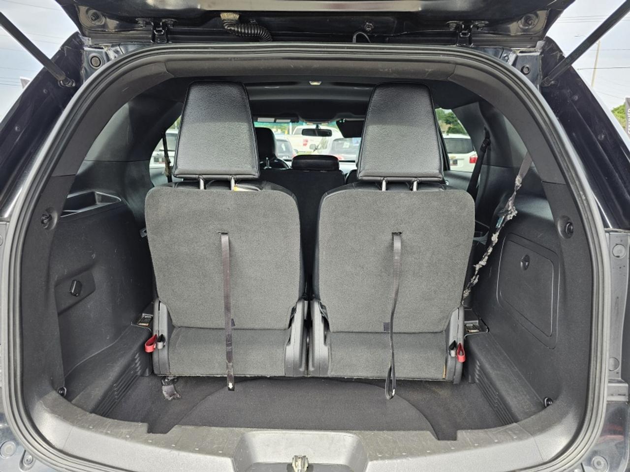 2013 Ford Explorer XLT AWD LEATHER 7 PASSANGER Photo4