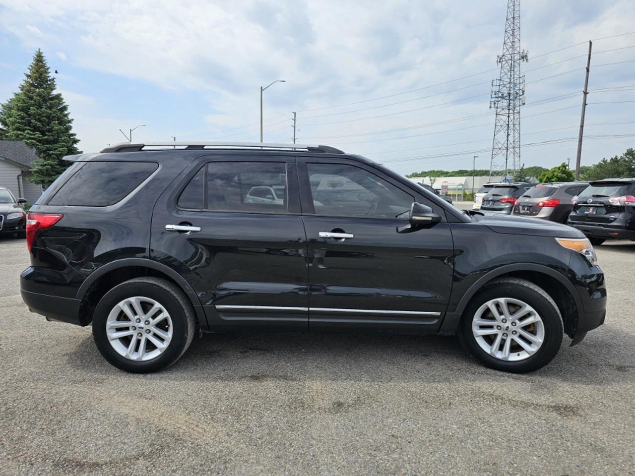 2013 Ford Explorer XLT AWD LEATHER 7 PASSANGER Photo