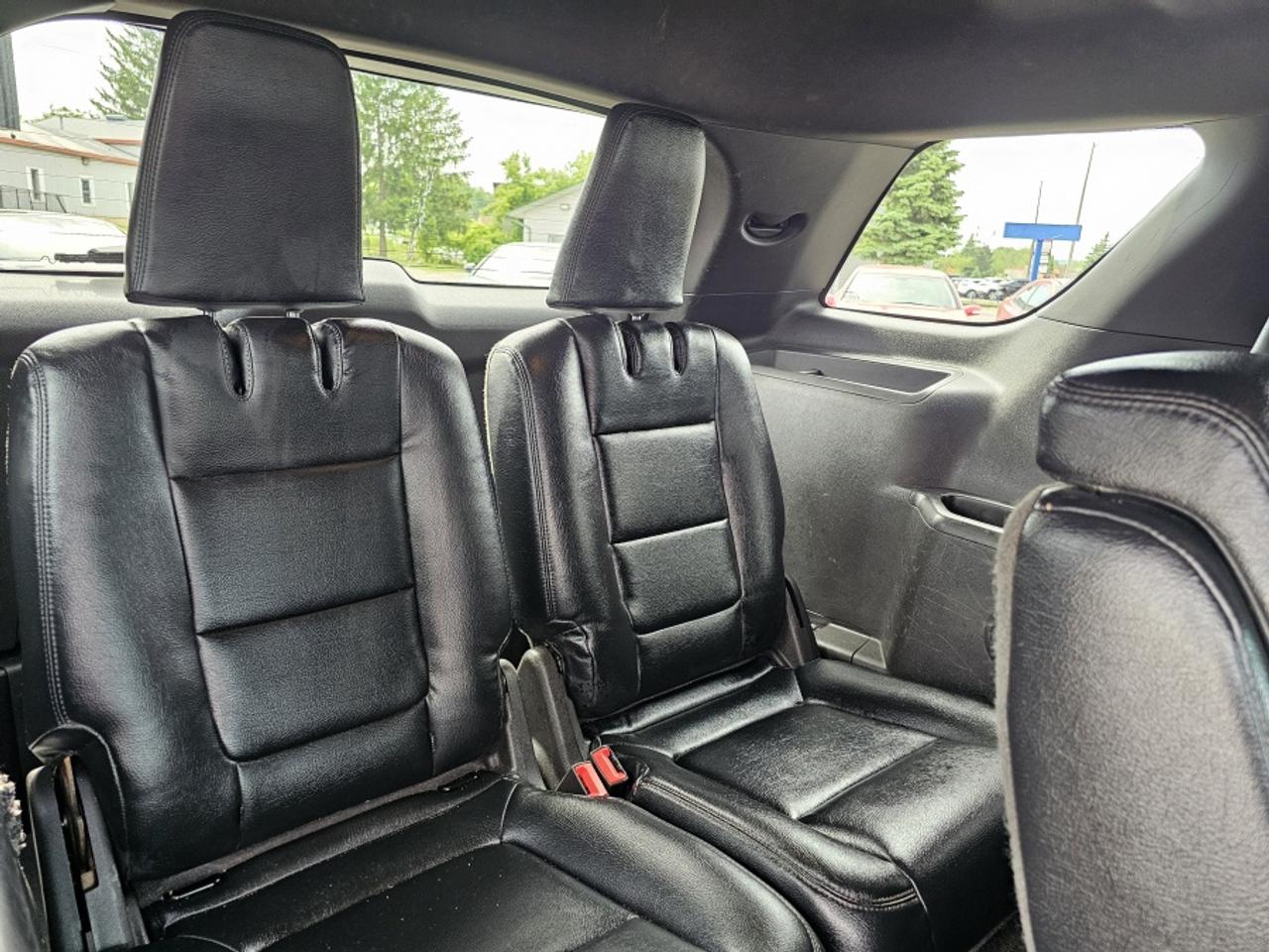 2013 Ford Explorer XLT AWD LEATHER 7 PASSANGER Photo