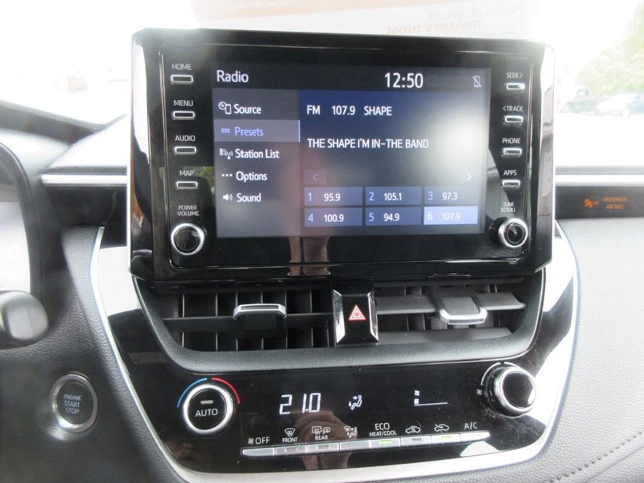 2020 Toyota Corolla SE Photo