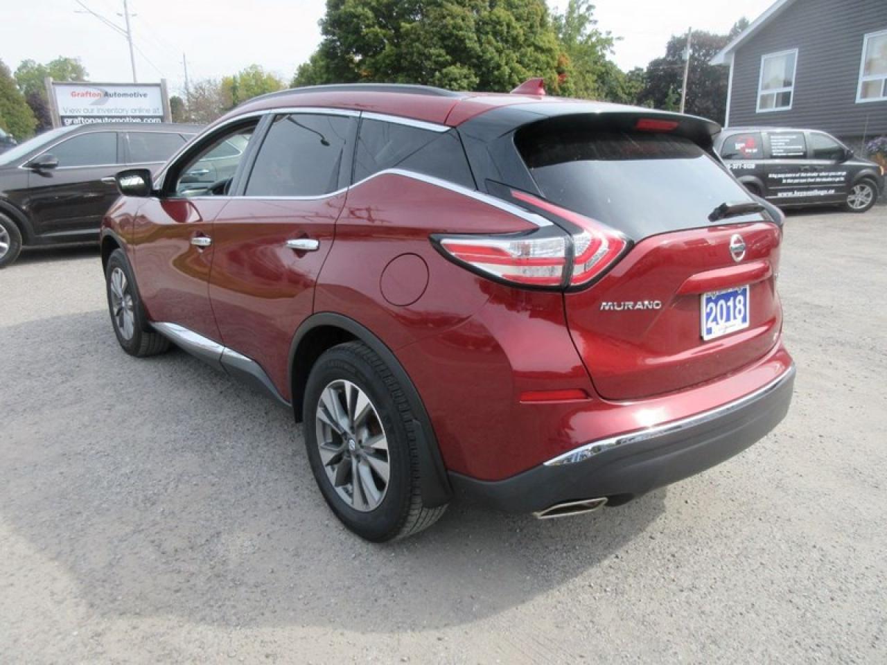 2018 Nissan Murano SV AWD Photo2