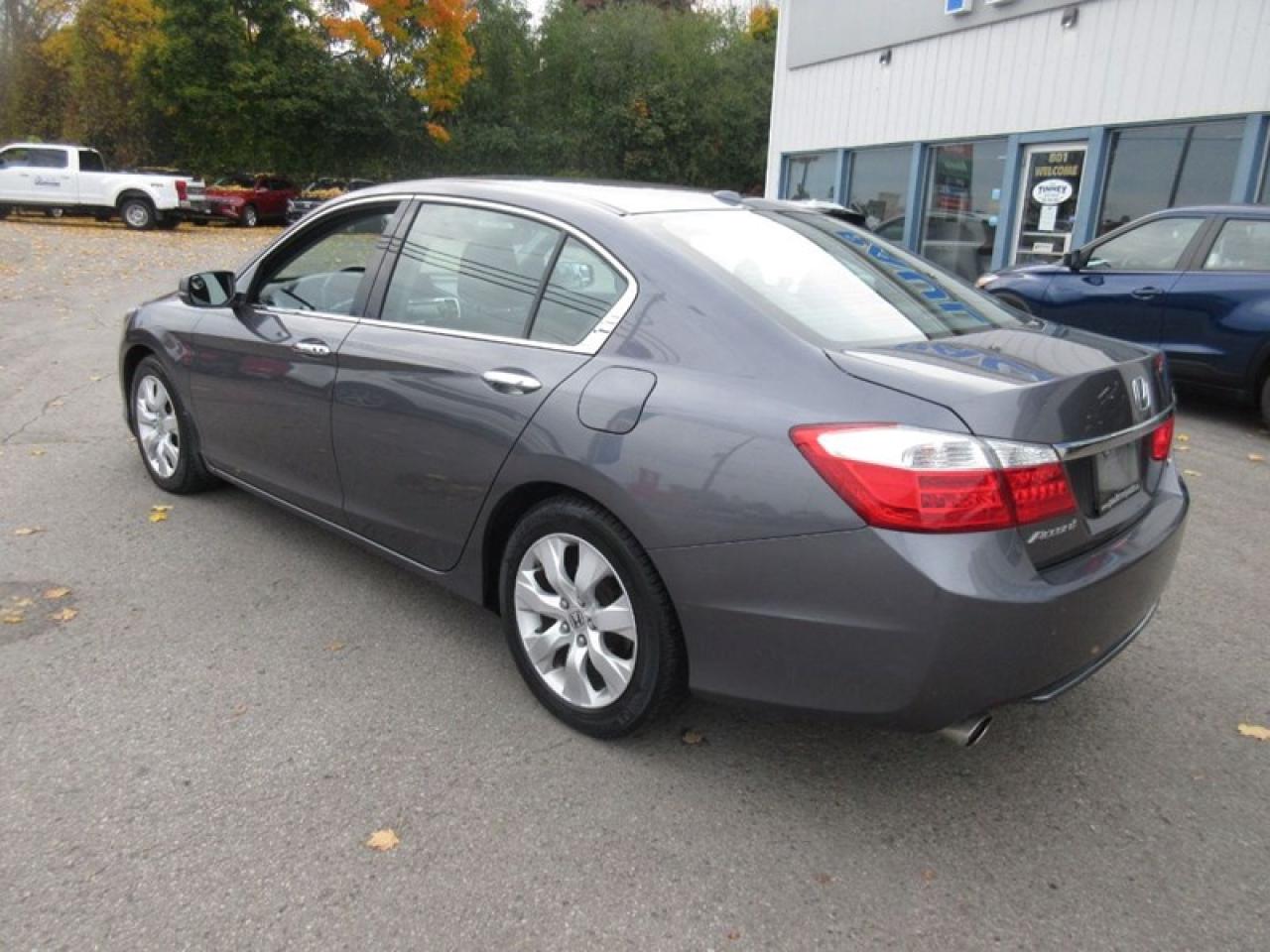 2015 Honda Accord EX-L V6 Photo