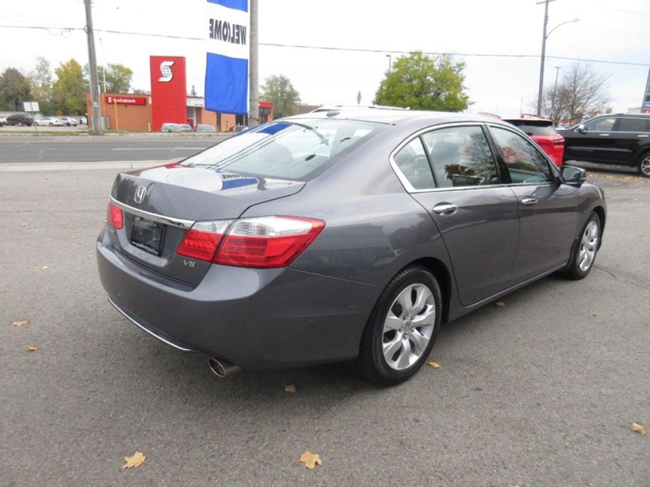 2015 Honda Accord EX-L V6 Photo