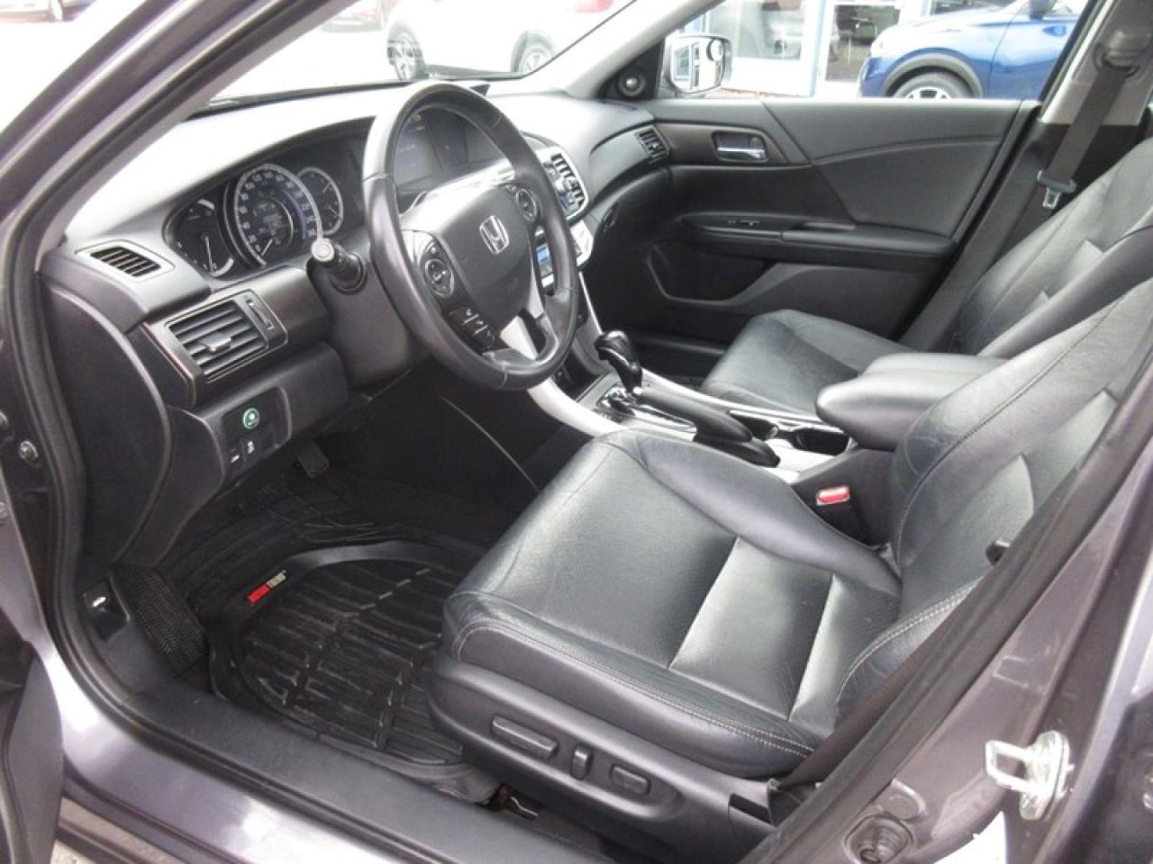 2015 Honda Accord EX-L V6 Photo