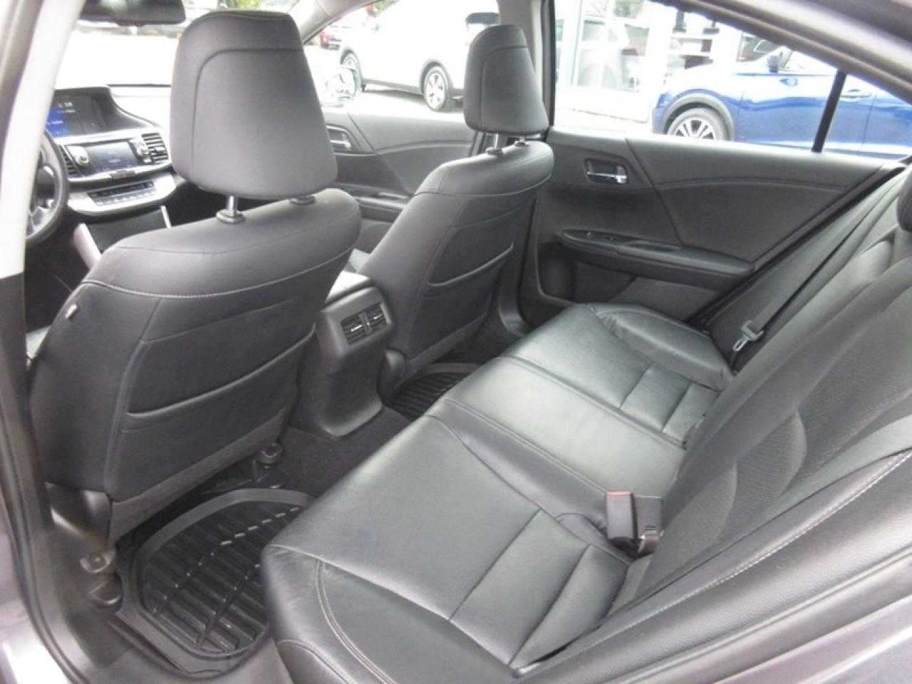 2015 Honda Accord EX-L V6 Photo