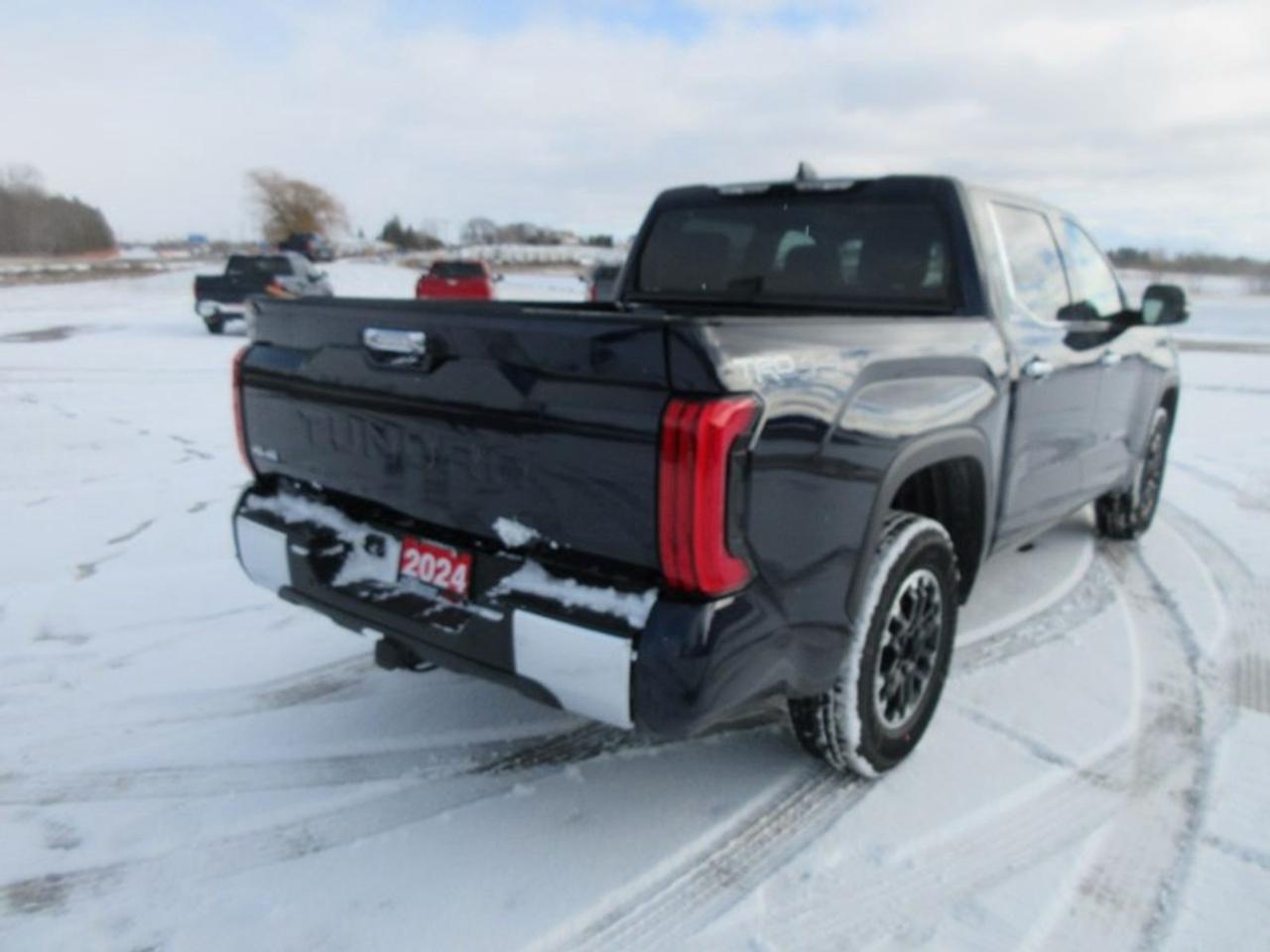 2024 Toyota Tundra Limited CREW MAX Photo