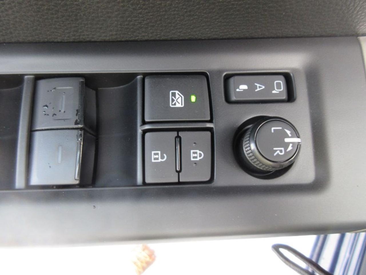 2024 Toyota Tundra Limited CREW MAX Photo