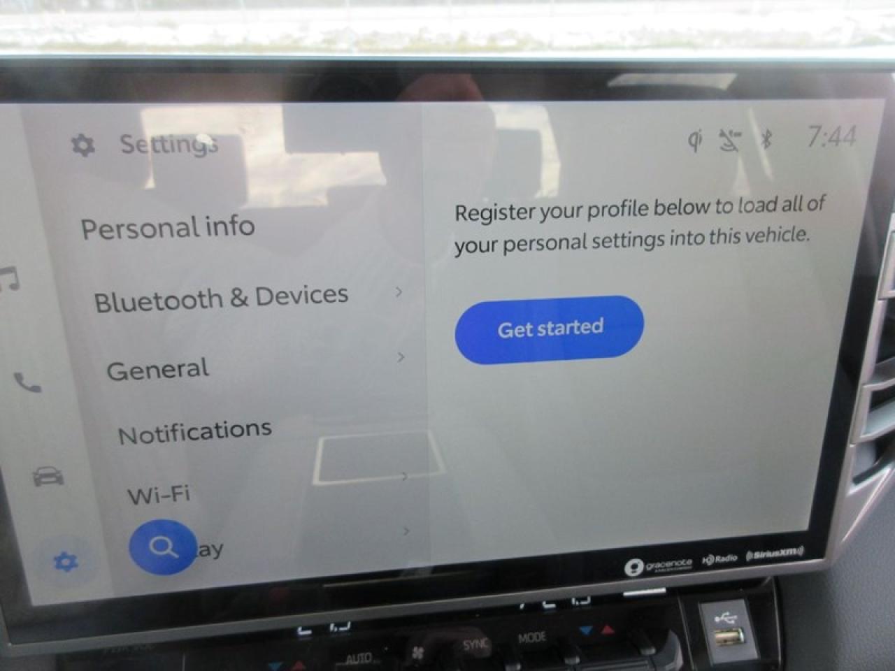 2024 Toyota Tundra Limited CREW MAX Photo