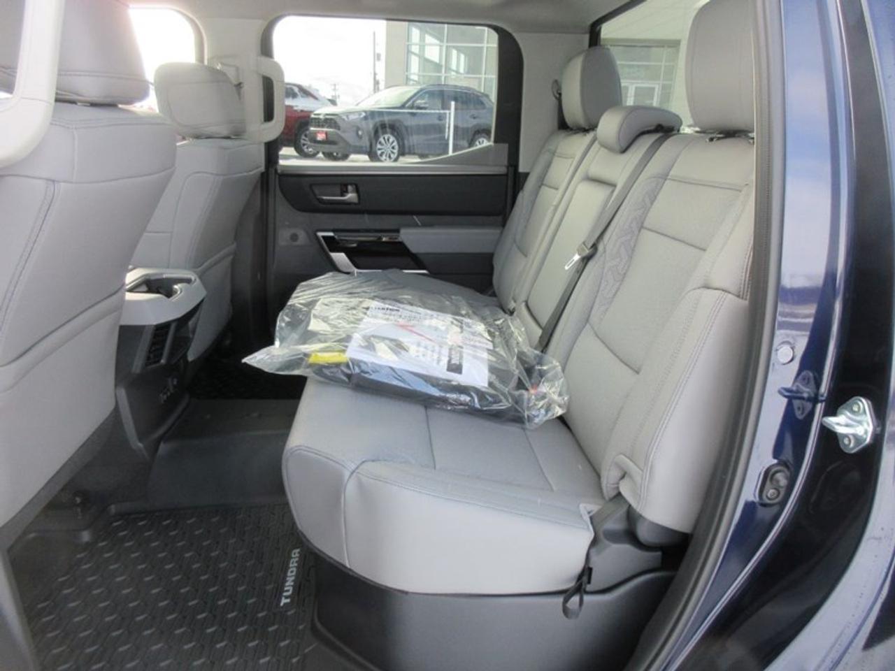 2024 Toyota Tundra Limited CREW MAX Photo