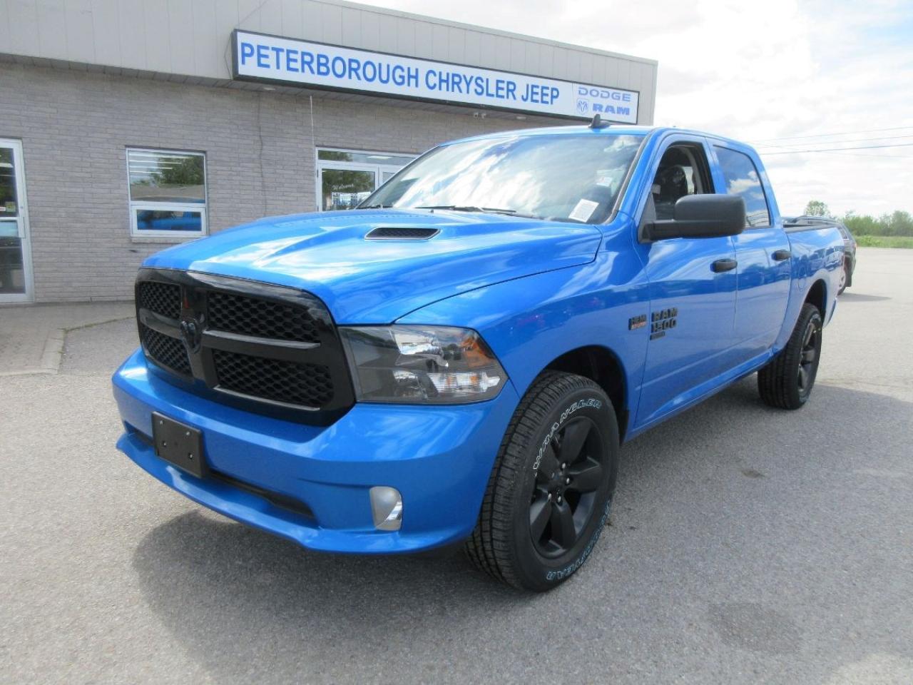 2022 RAM 1500 Classic NIGHT EDITION CREW CAB Photo0