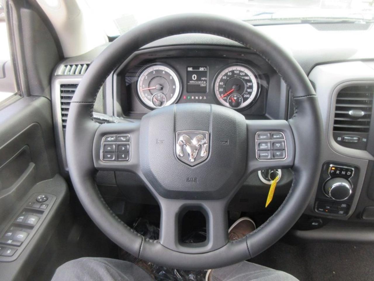 2022 RAM 1500 Classic NIGHT EDITION CREW CAB Photo