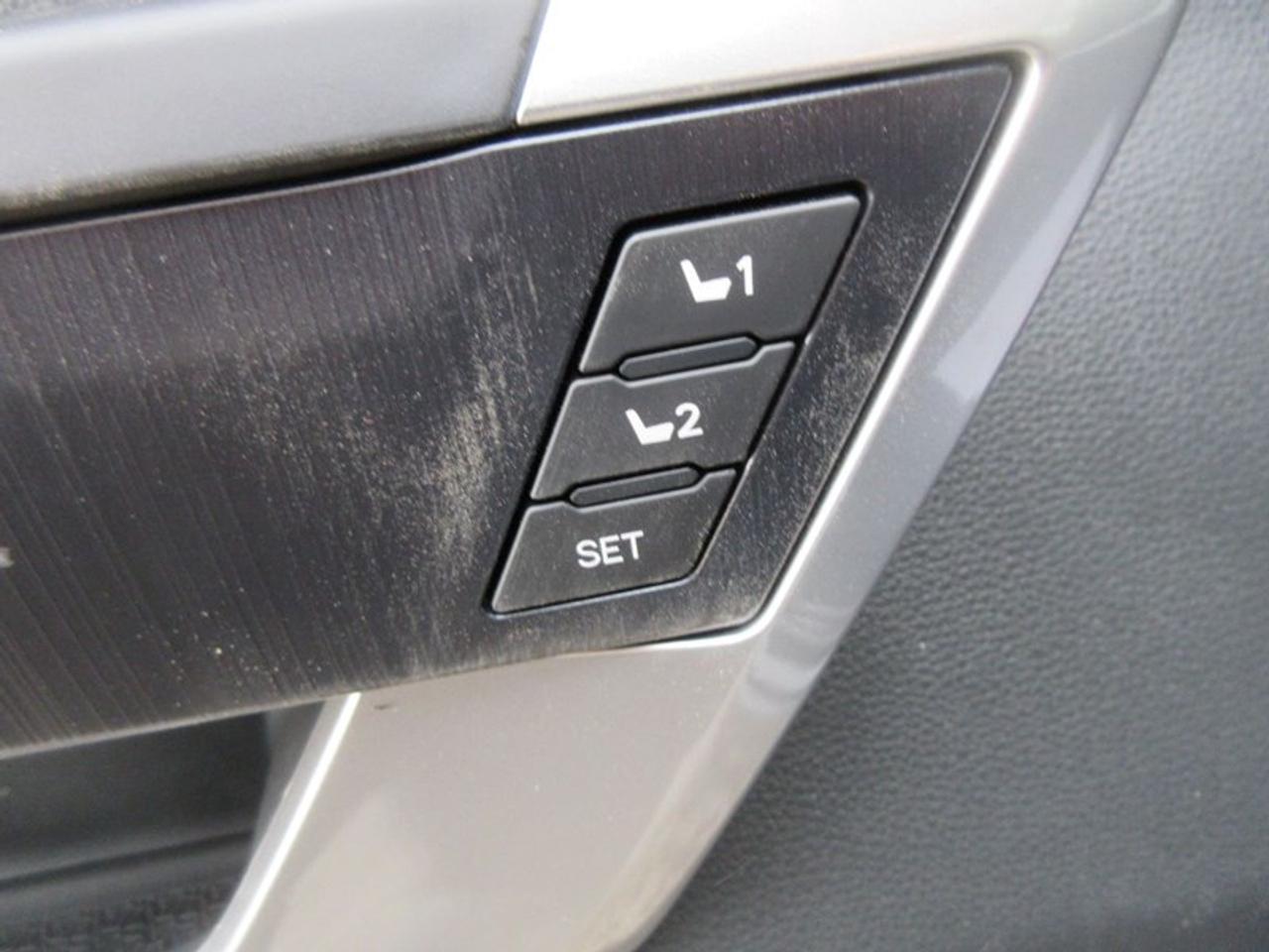 2024 Toyota Tundra Plantium  CrewMax Photo