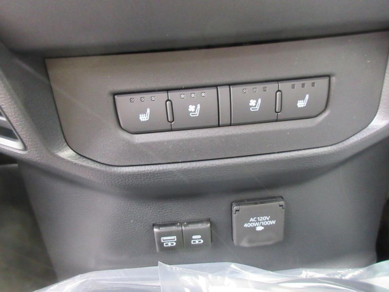2024 Toyota Tundra Plantium  CrewMax Photo